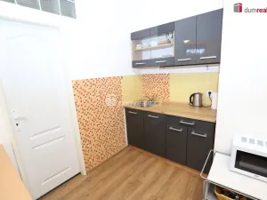 Prodej bytu 2+kk, Karlovy Vary, Krále Jiřího, 65 m2