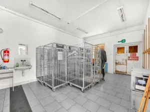 Prodej kanceláře, Havlíčkův Brod, Sázavská, 750 m2