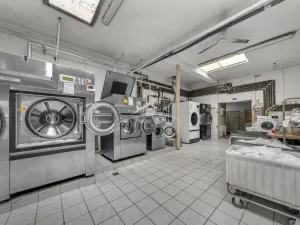 Prodej kanceláře, Havlíčkův Brod, Sázavská, 750 m2