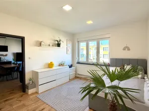 Prodej bytu 3+kk, Cheb, 17. listopadu, 74 m2