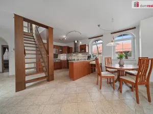 Prodej rodinného domu, Sluštice, 337 m2