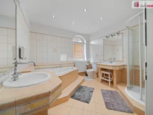 Prodej rodinného domu, Sluštice, 337 m2