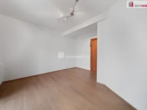 Prodej rodinného domu, Sluštice, 337 m2