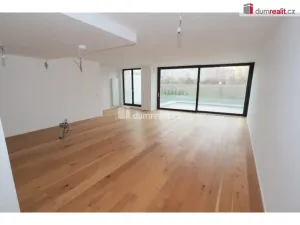 Prodej rodinného domu, Praha - Libuš, V Hrobech, 286 m2