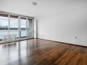 Prodej bytu 3+1, Kolín, Na Magistrále, 77 m2