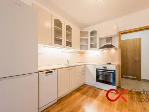 Pronájem bytu 2+kk, Říčany, Na Fialce, 66 m2