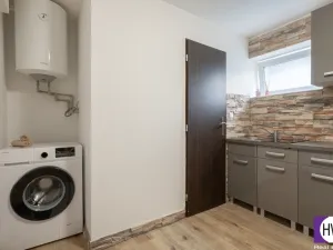 Prodej bytu 1+kk, Praha, Chvalská, 11 m2