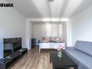 Pronájem bytu 1+1, Meziboří, Májová, 33 m2