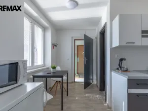 Pronájem bytu 1+1, Meziboří, Májová, 33 m2