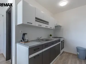 Pronájem bytu 1+1, Meziboří, Májová, 33 m2