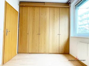 Pronájem bytu 2+kk, Praha - Strašnice, Janýrova, 50 m2