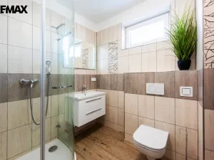 Prodej rodinného domu, Šumná, 200 m2