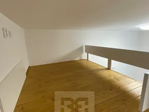 Pronájem bytu 1+1, Praha - Libeň, Kovářská, 30 m2