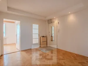 Pronájem bytu 3+1, Praha - Vinohrady, Písecká, 101 m2
