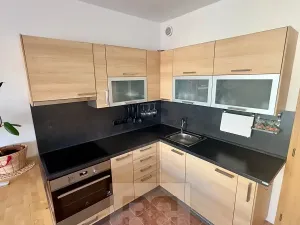 Pronájem bytu 1+kk, Praha - Uhříněves, U uhříněveské obory, 32 m2