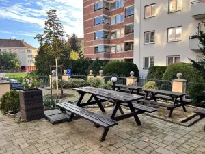 Pronájem restaurace, Praha - Dejvice, Na Kocínce, 350 m2