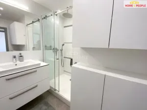 Pronájem bytu 3+1, Praha - Kamýk, Zárubova, 83 m2