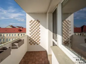 Prodej bytu 3+1, Hustopeče, Masarykovo nám., 72 m2