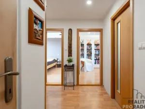 Prodej bytu 3+1, Hustopeče, Masarykovo nám., 72 m2