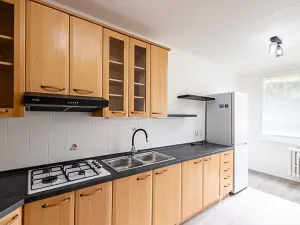 Pronájem bytu 3+1, Praha - Horní Měcholupy, Ravennská, 74 m2