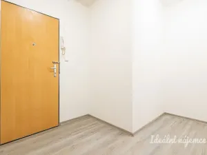 Pronájem bytu 3+1, Praha - Horní Měcholupy, Ravennská, 74 m2