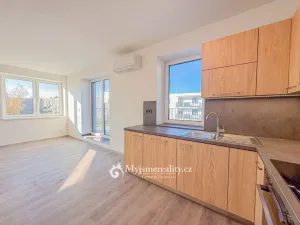 Pronájem bytu 3+kk, Znojmo, Vančurova, 80 m2