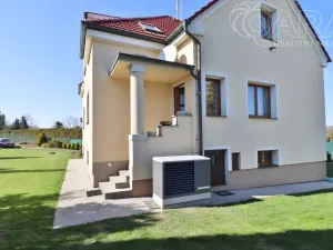 Prodej bytu 6+kk a větší, Statenice - Černý Vůl, Kralupská, 210 m2