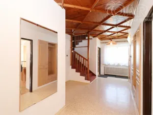 Prodej bytu 6+kk a větší, Statenice - Černý Vůl, Kralupská, 210 m2