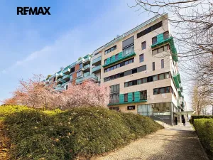 Pronájem bytu 2+kk, Praha - Karlín, Rohanské nábřeží, 73 m2