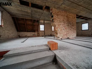 Prodej rodinného domu, Karlovy Vary, Fügnerova, 474 m2