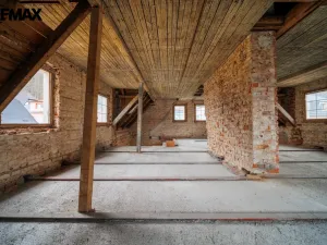 Prodej rodinného domu, Karlovy Vary, Fügnerova, 474 m2