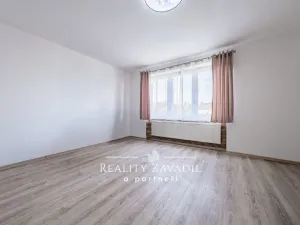 Prodej bytu 3+1, Nespeky, Benešovská, 62 m2