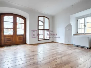 Pronájem restaurace, Jindřichův Hradec - Jindřichův Hradec I, nám. Míru, 50 m2