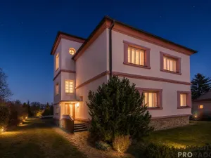 Prodej vily, Šumná, 405 m2