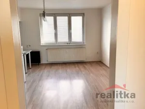 Prodej bytu 3+1, Opava - Město, U Fortny, 79 m2