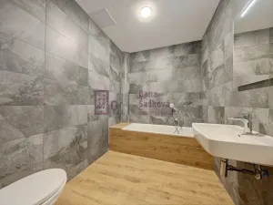 Pronájem bytu 1+kk, Jindřichův Hradec - Jindřichův Hradec II, Nádražní, 43 m2