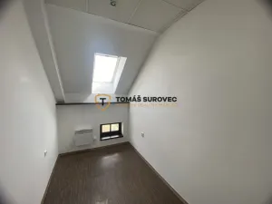 Pronájem kanceláře, Valašské Klobouky, Masarykovo náměstí, 10 m2