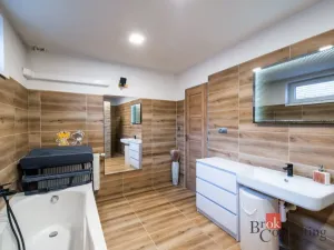 Prodej rodinného domu, Odrovice, 234 m2