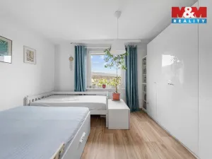 Prodej bytu 4+1, Chlumec, Vyklická, 98 m2