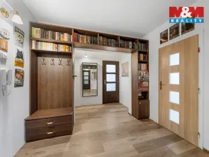 Prodej bytu 4+1, Chlumec, Vyklická, 98 m2