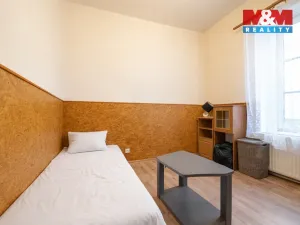 Prodej bytu 3+1, Nový Bor - Arnultovice, Gen. Svobody, 183 m2