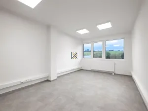 Pronájem kanceláře, Lázně Toušeň, 88 m2