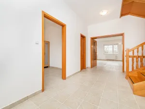 Pronájem rodinného domu, Praha - Nebušice, K Vizerce, 300 m2