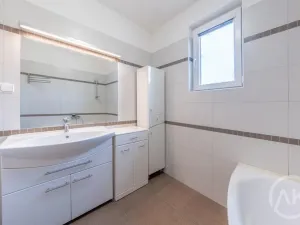 Prodej rodinného domu, Krmelín, Spojná, 87 m2