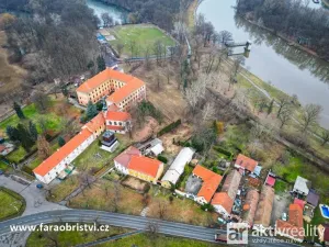 Prodej rodinného domu, Obříství, Svatopluka Čecha, 480 m2