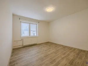 Pronájem bytu 1+1, Frýdek-Místek, Jana Švermy, 38 m2