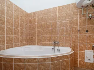 Prodej činžovního domu, Týn nad Vltavou, 350 m2