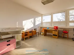 Pronájem atypického bytu, Hrušovany nad Jevišovkou, Cukrovarská, 10 m2