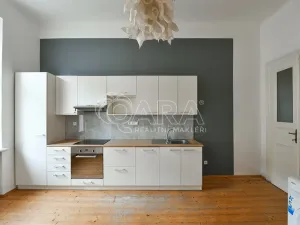 Pronájem bytu 1+1, Praha - Smíchov, Lidická, 43 m2