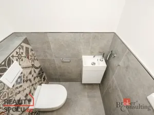 Pronájem bytu 2+1, Liberec - Liberec I-Staré Město, Sokolská, 74 m2